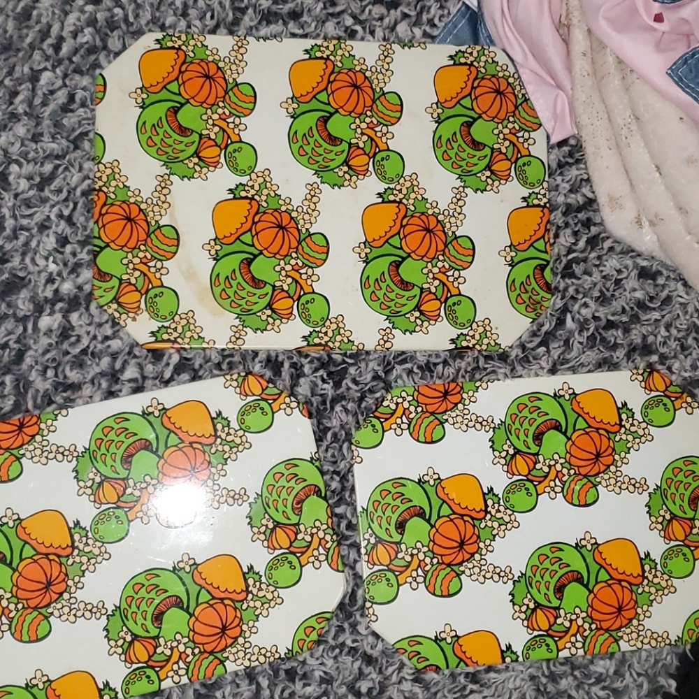 Vintage pro-tex mushroom trays